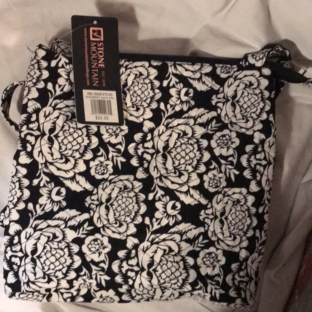 Stone Mountain black purse with white flowers